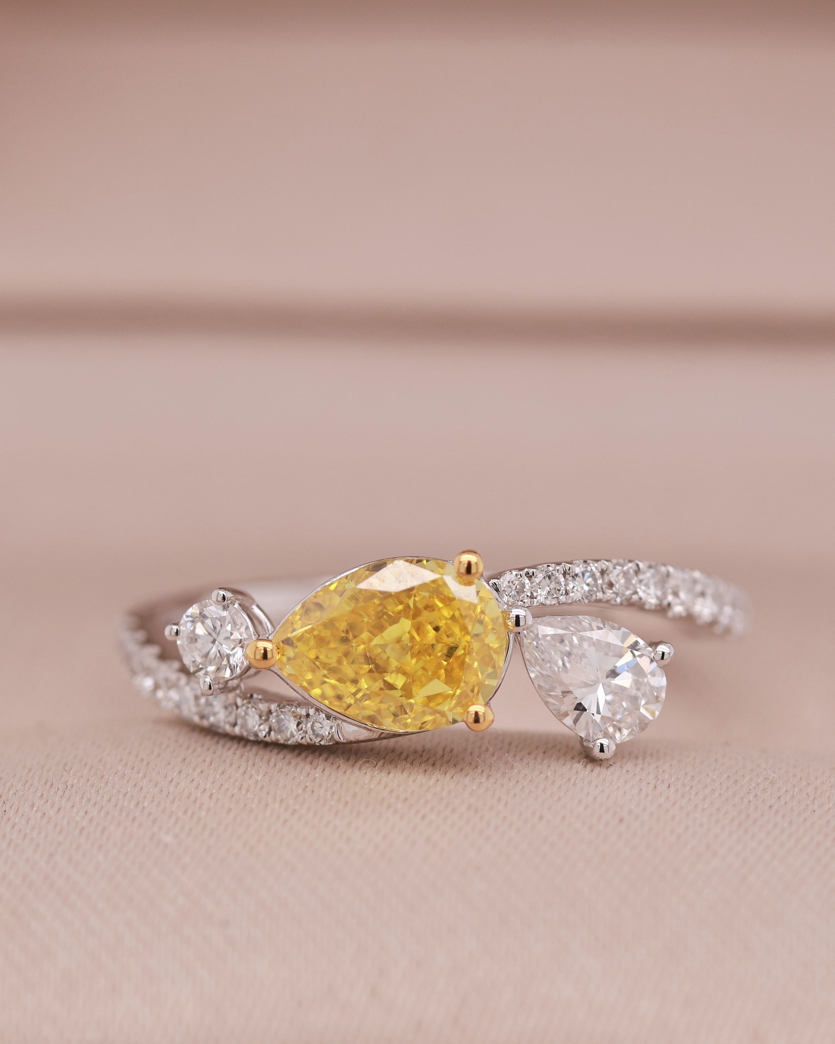 White Gold 10K Diamond Ring
