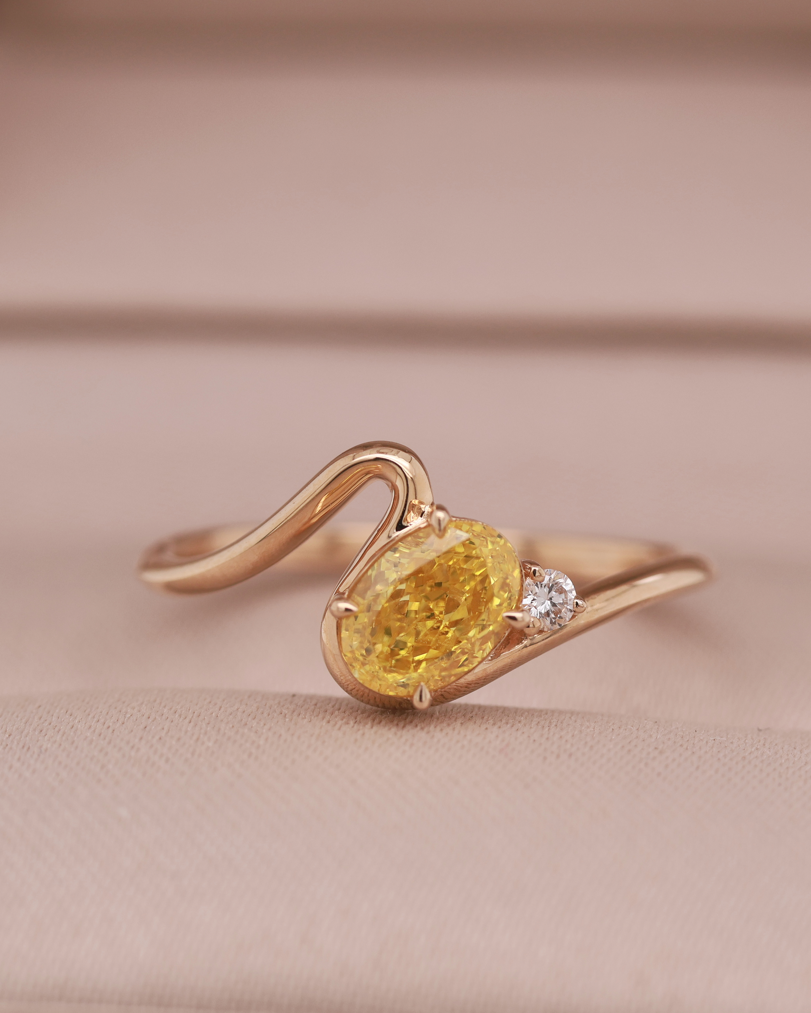 Vanilla 14K Diamond Ring