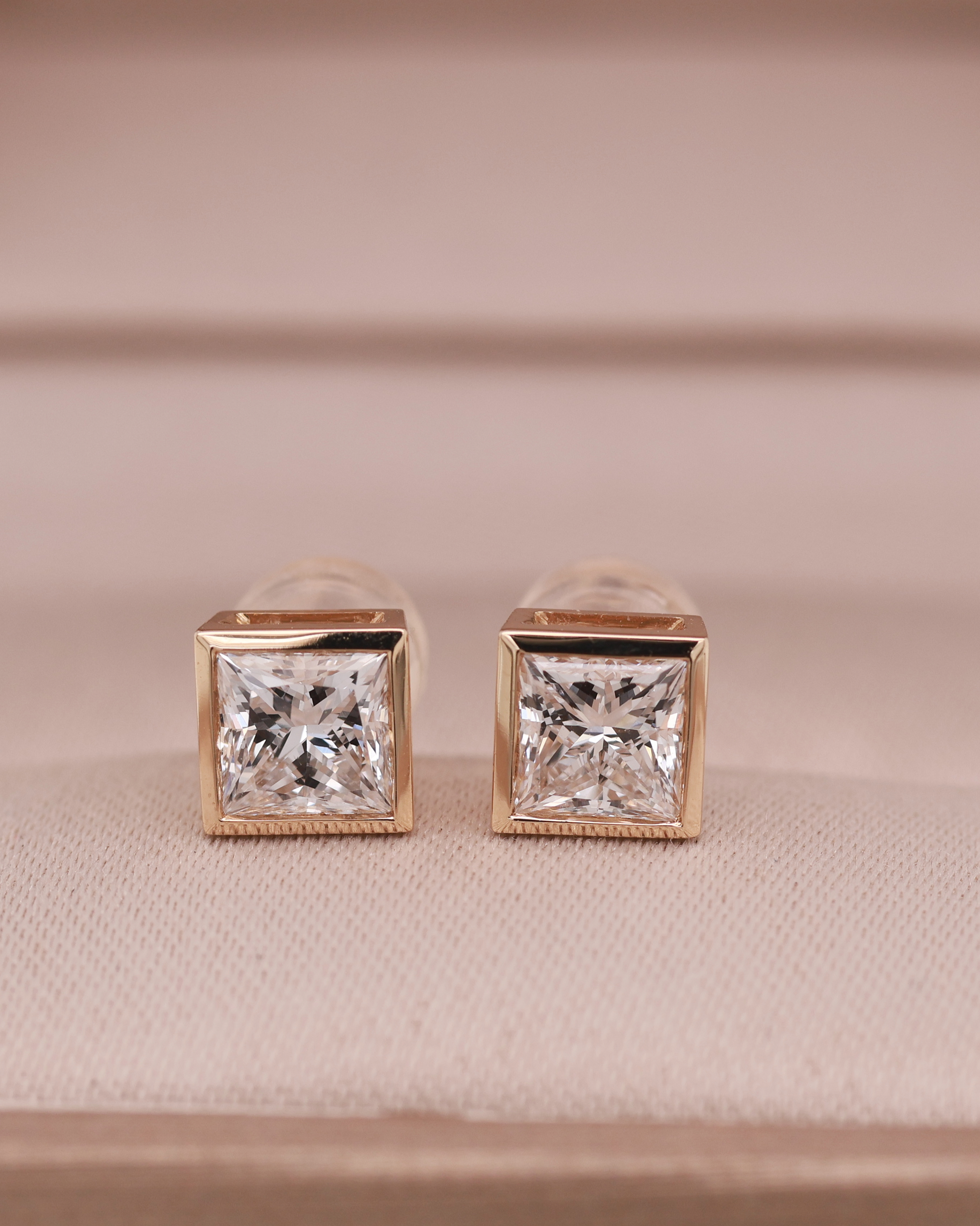 Vanilla Gold 14K Diamond Earring