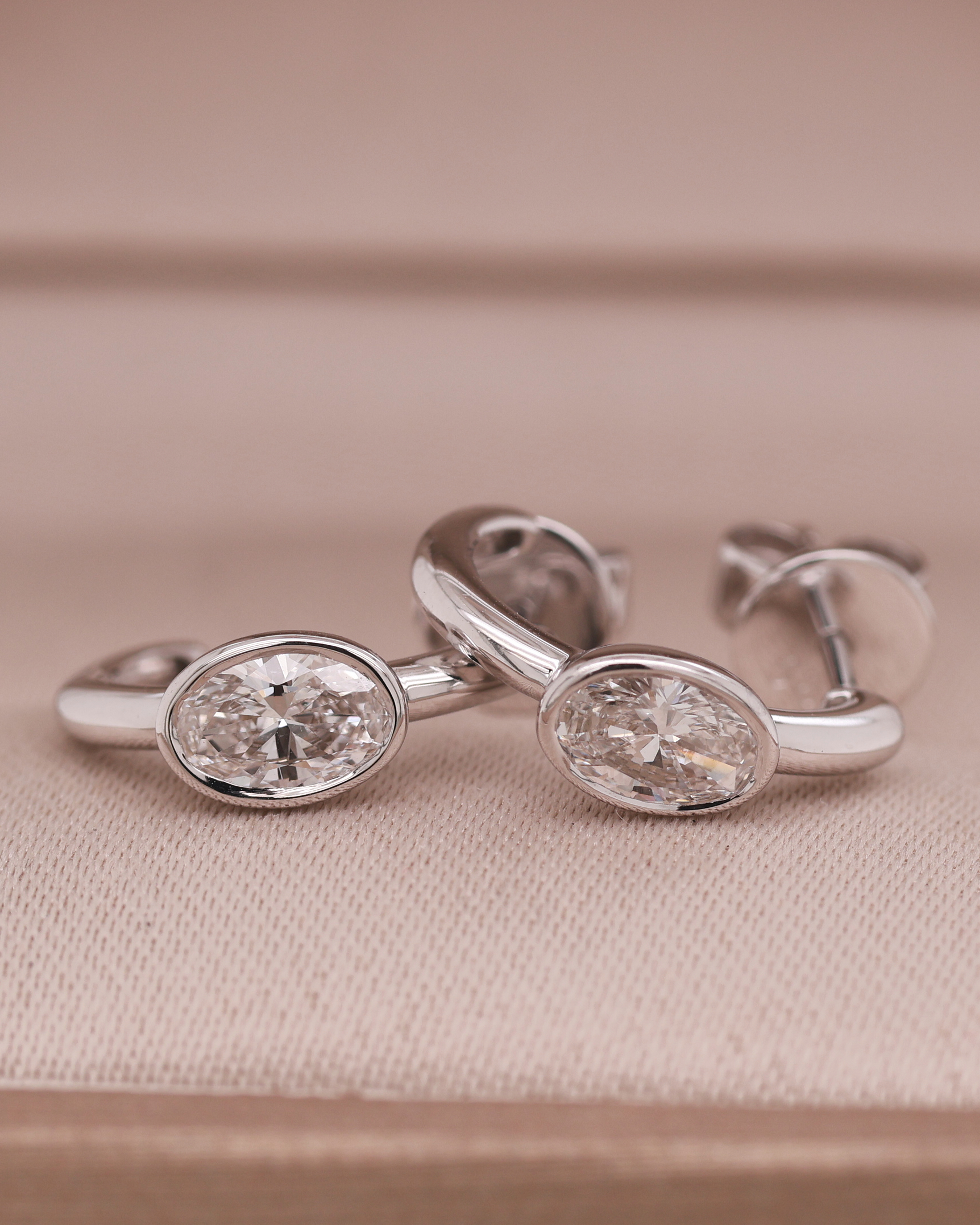 White Gold 14K Diamond Earring