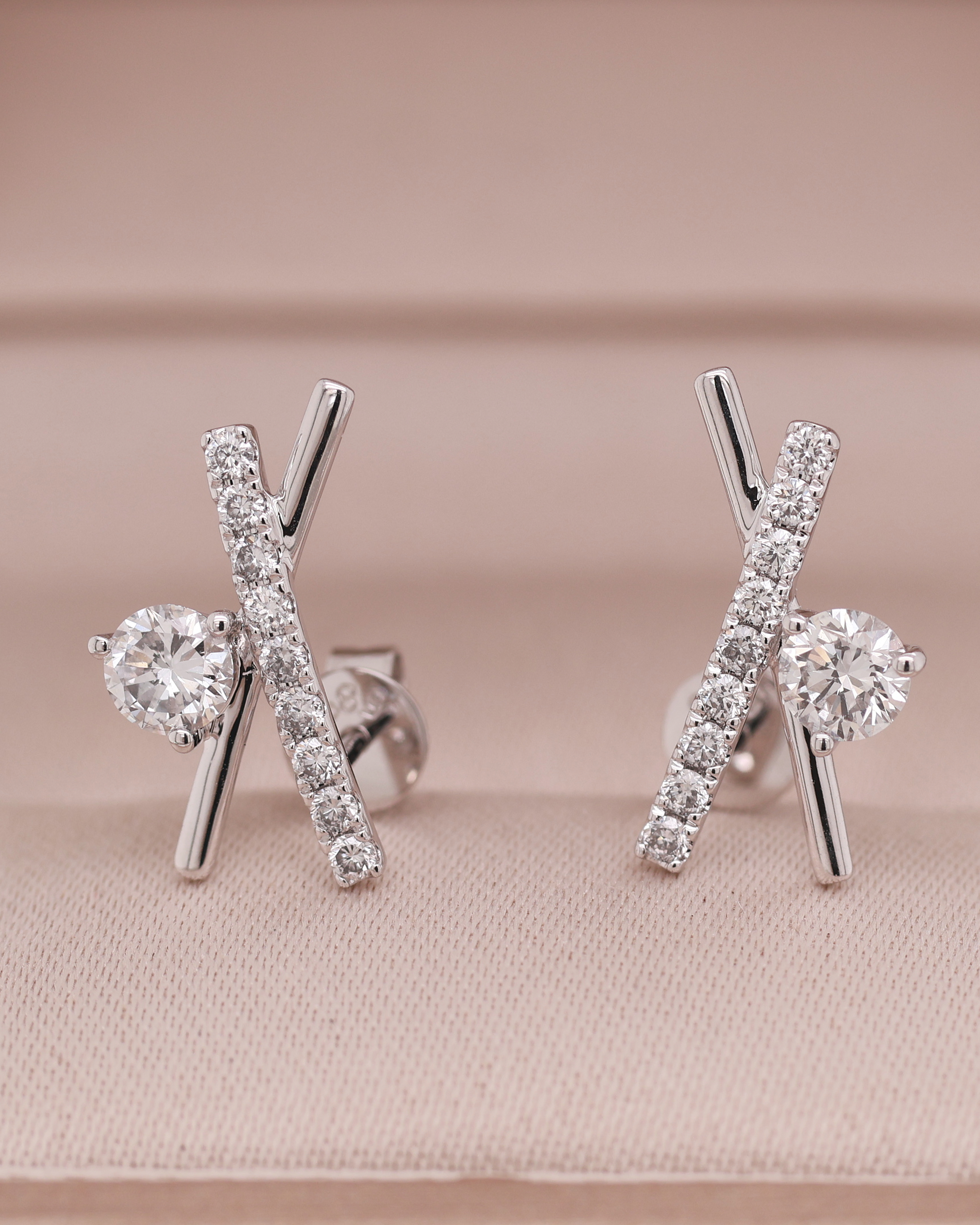 White Gold 14K Diamond Earring