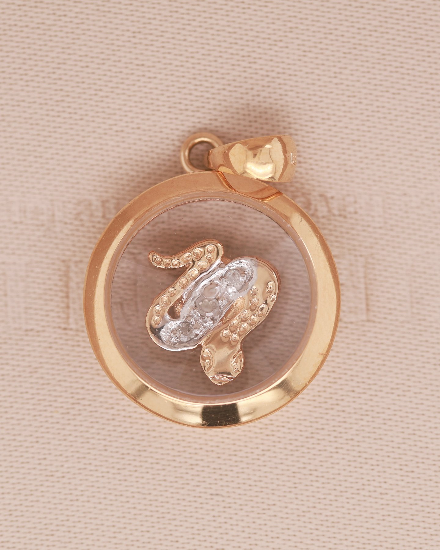 Vanilla gold 18k Shēngxiào Snake Pendant
