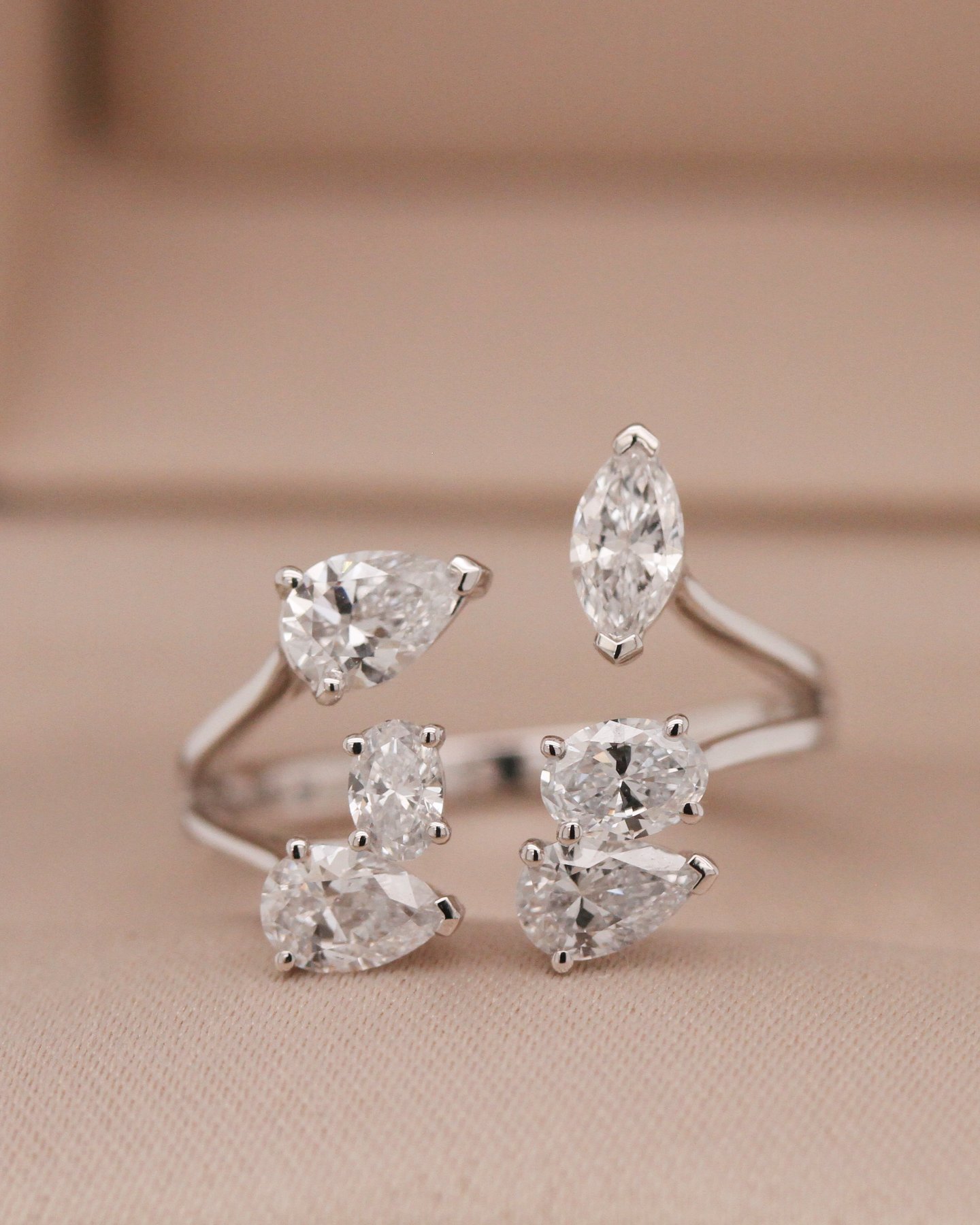 White gold 10k Mix Shapes ring