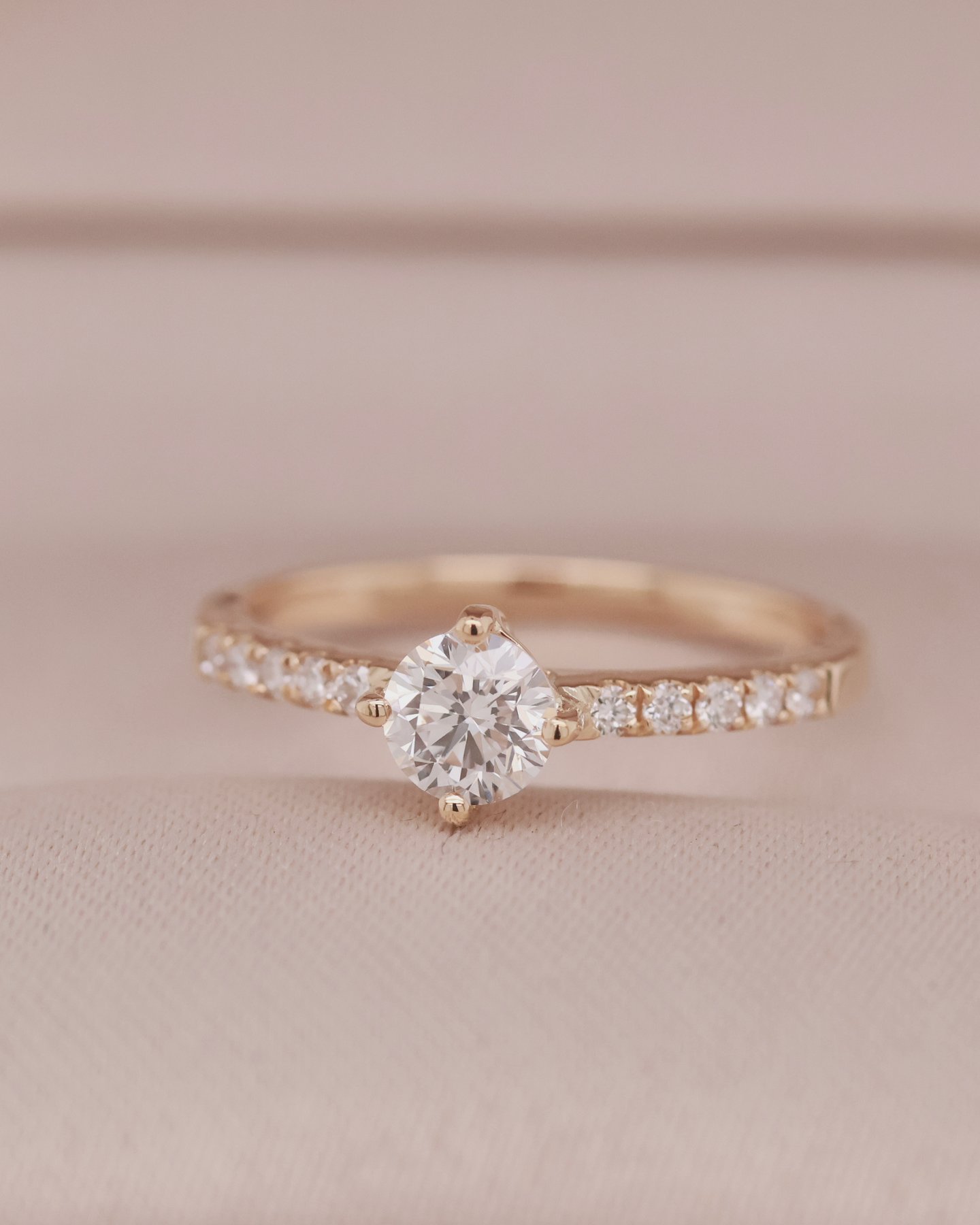 Vanilla gold 18k MINI 0.30 ct with Pave