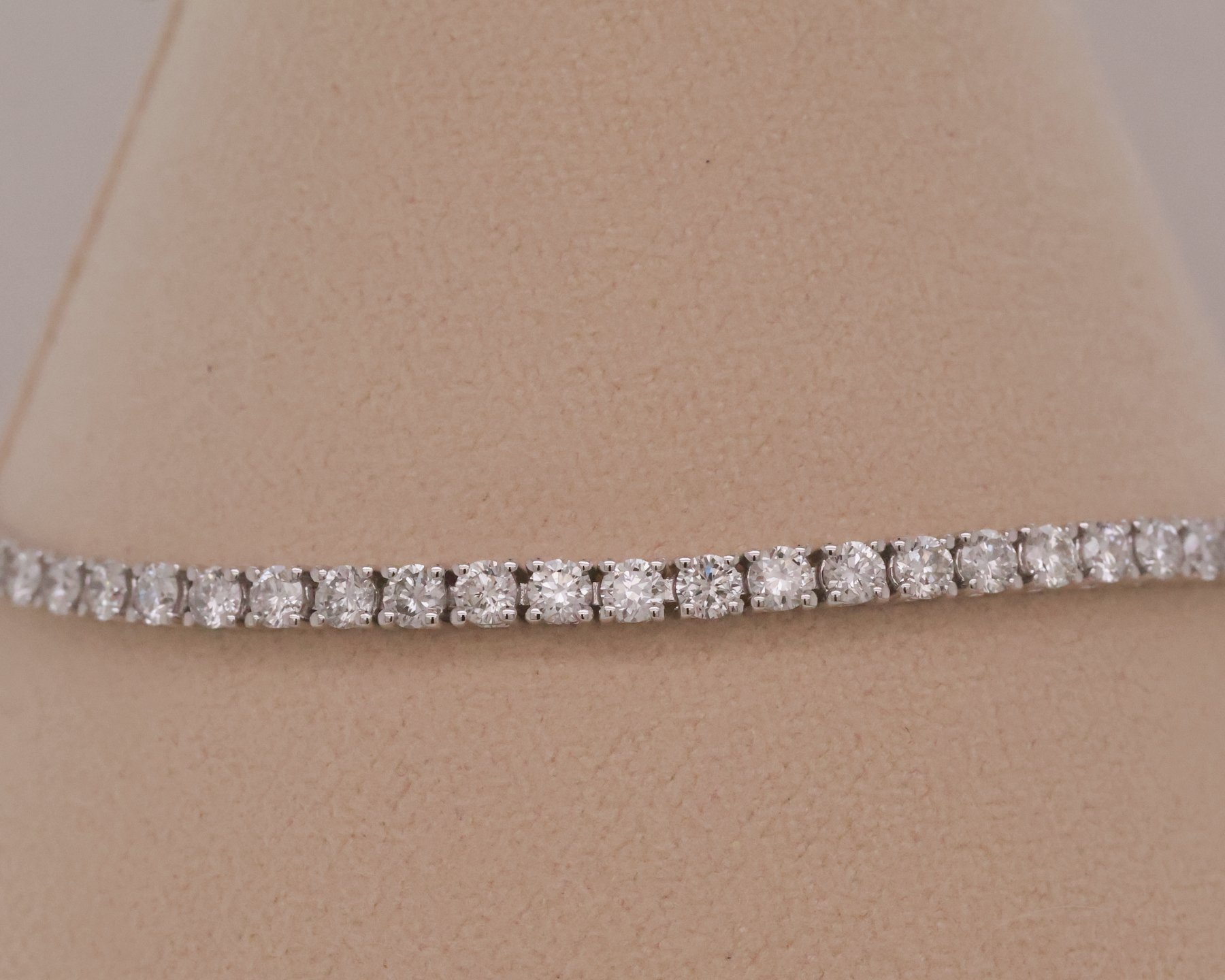 White Gold 10k Tennis Bracelet (3.46ct)