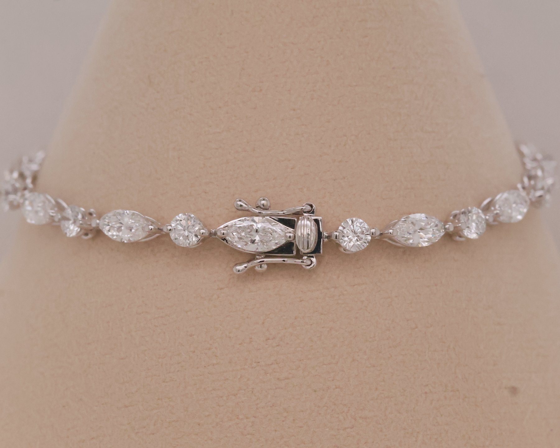 White Gold 10k Mix Shapes Tennis Bracelet  4.57 ct
