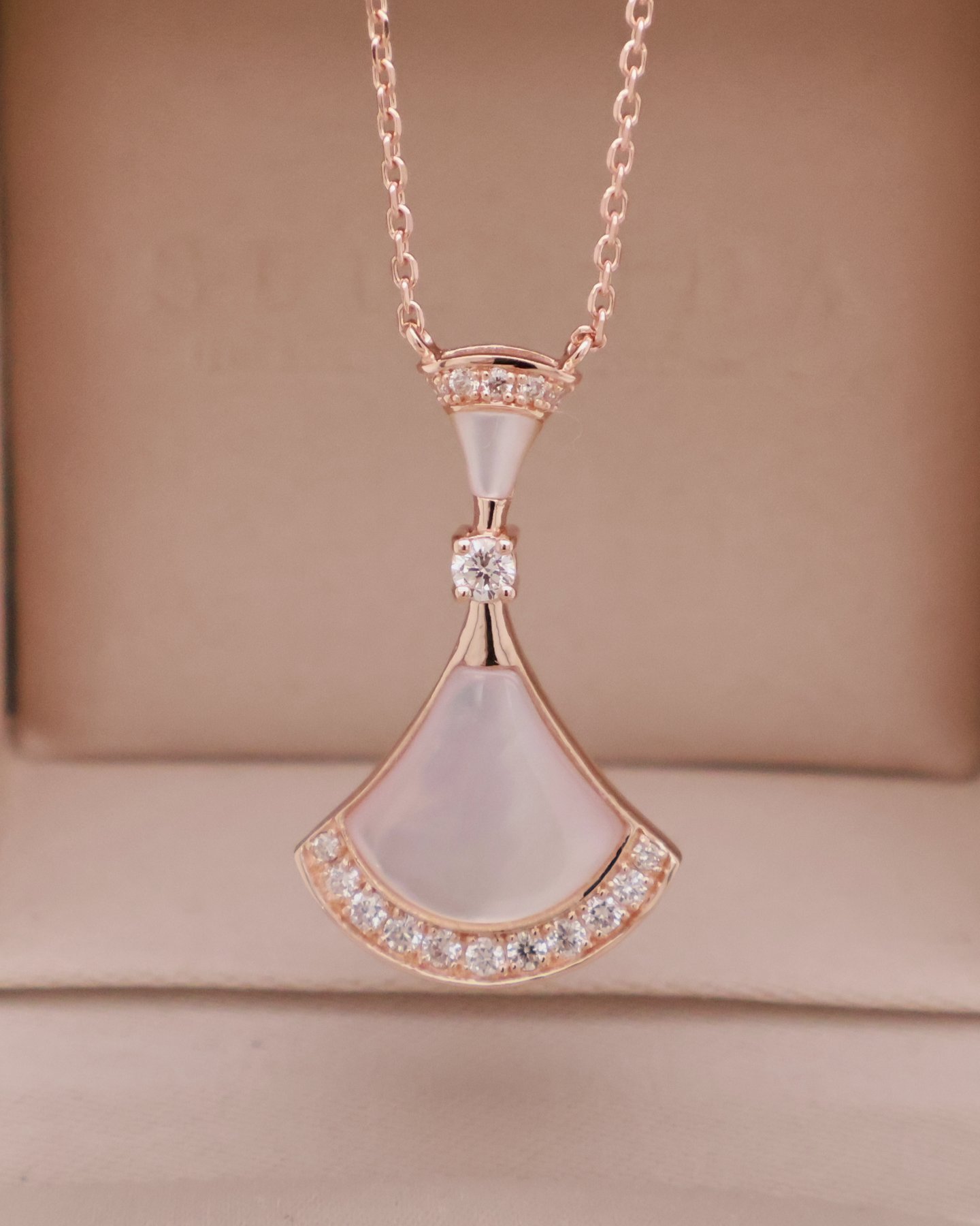 Rose Gold 9k Divas’ Dream Necklace